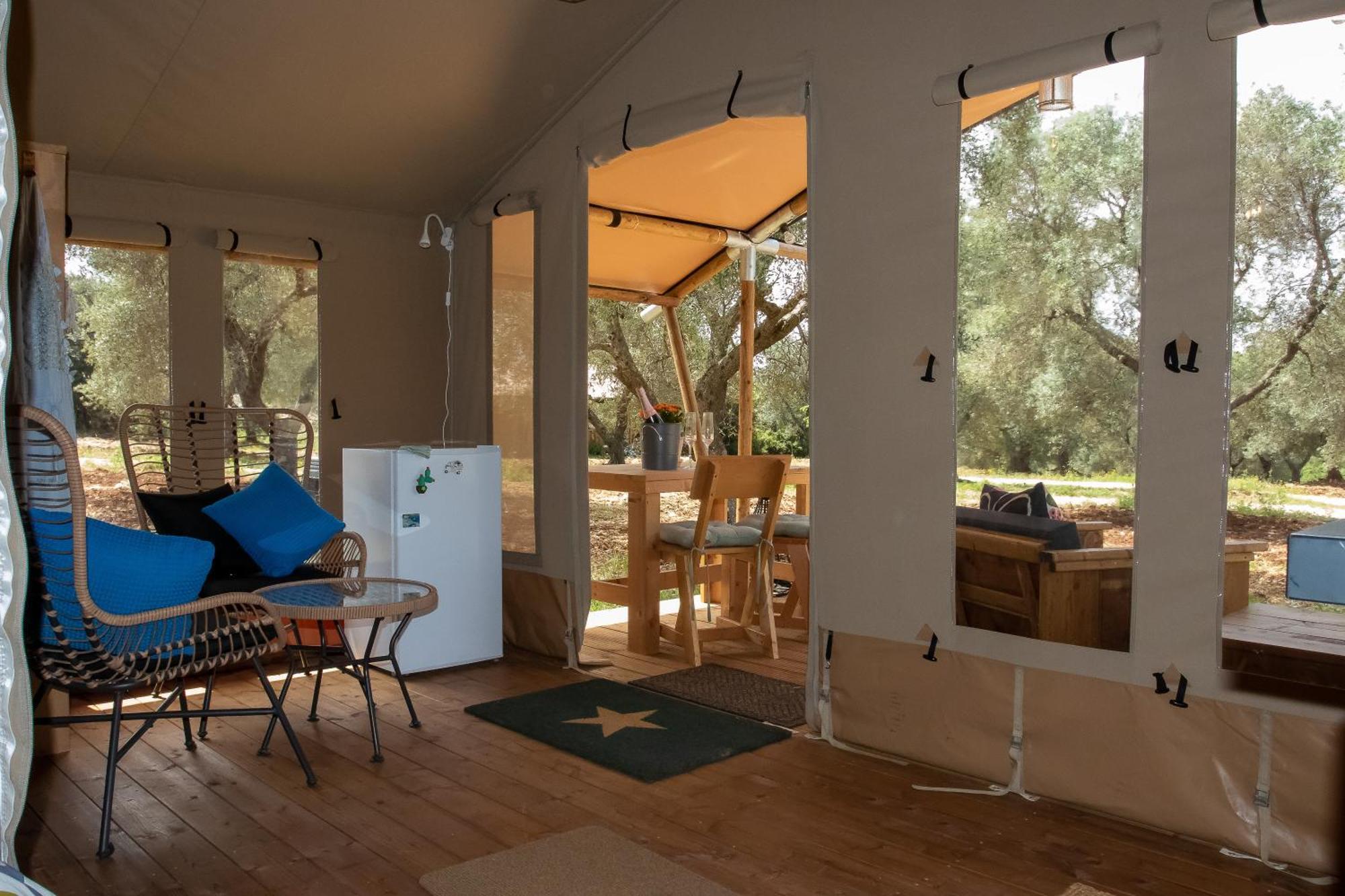 Hotel Domus Olea Glamping Ceglie Messapica Exterior foto