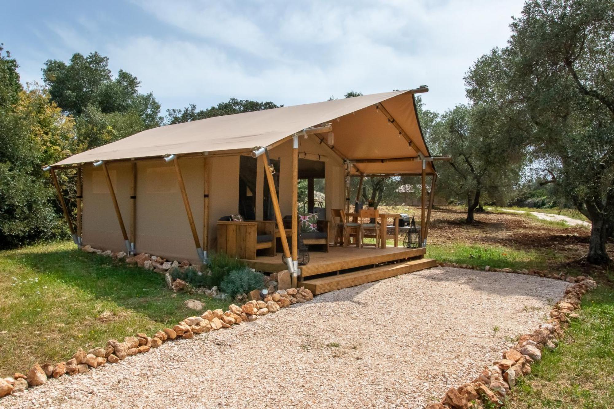 Hotel Domus Olea Glamping Ceglie Messapica Exterior foto