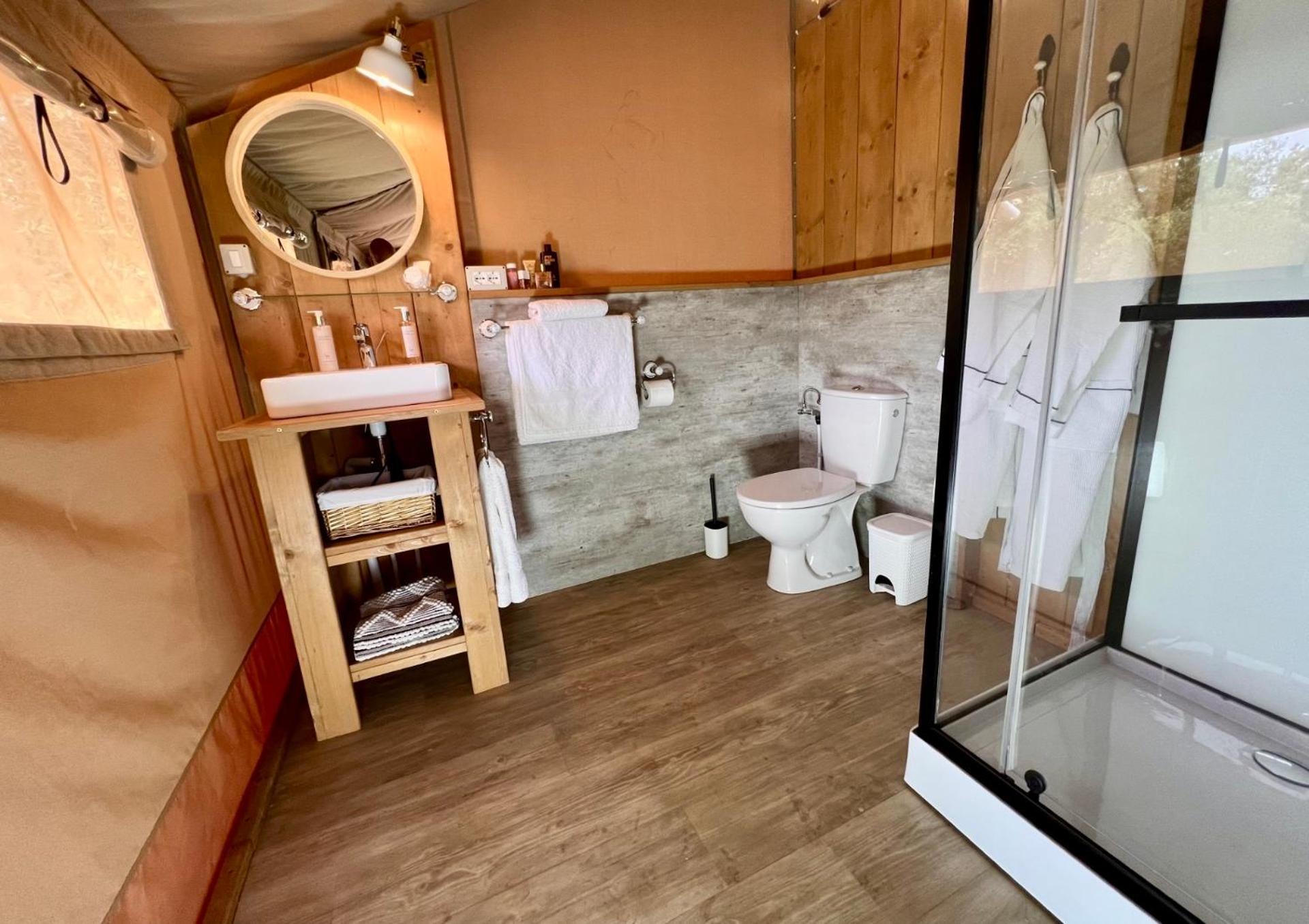 Hotel Domus Olea Glamping Ceglie Messapica Exterior foto